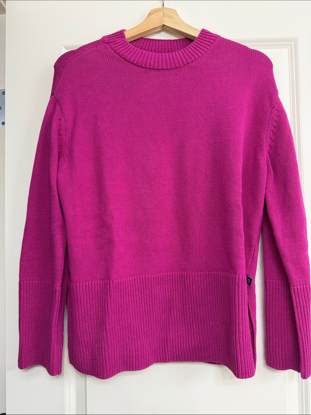 GAP Women's Bright Fuchsia Crewneck Sweater